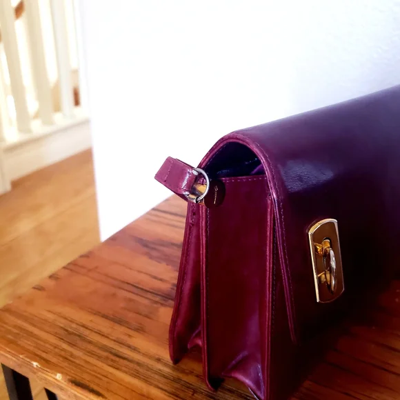 Salvatorre Ferragamo Maroon Bag - Picture 4 of 10